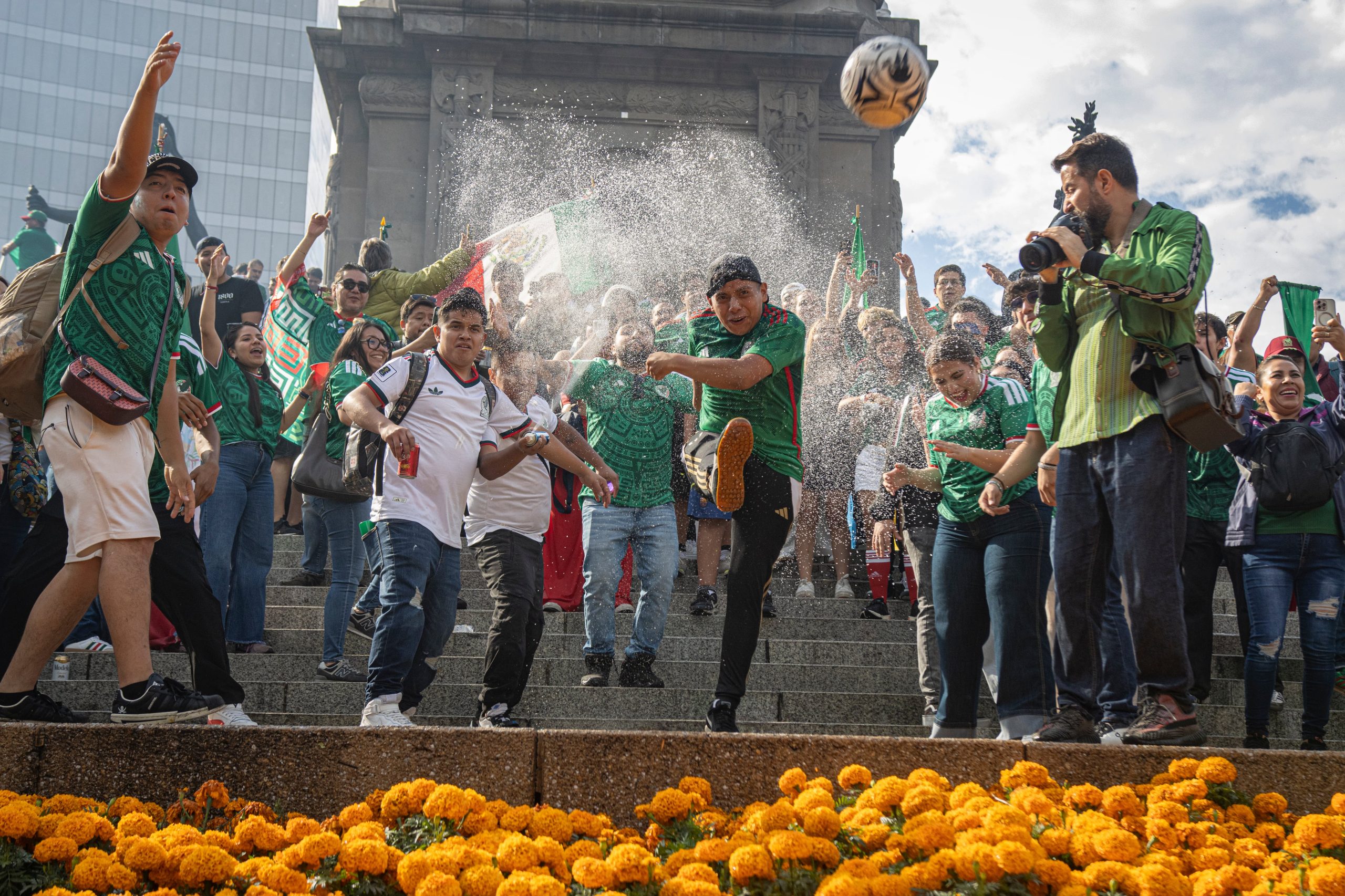 México y la poética del regreso del fútbol a su lugar de origen, la calle
