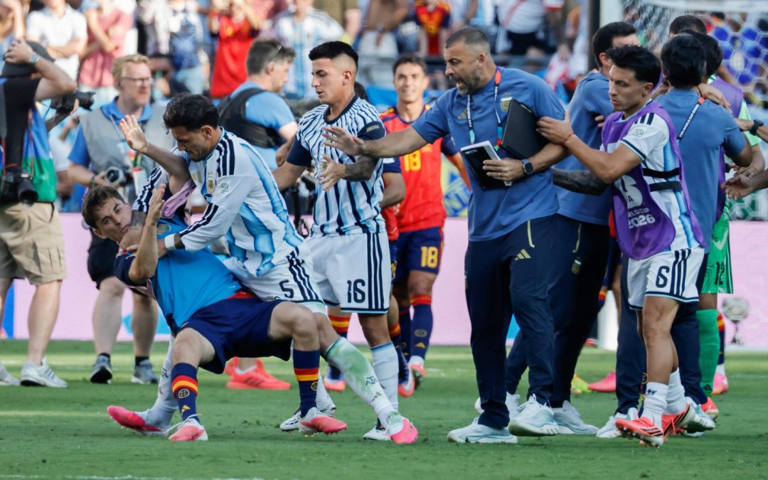 La FIFA ya tiene los informes para investigar el comportamiento de Argentina en la final del Mundial y valorar posibles sanciones
