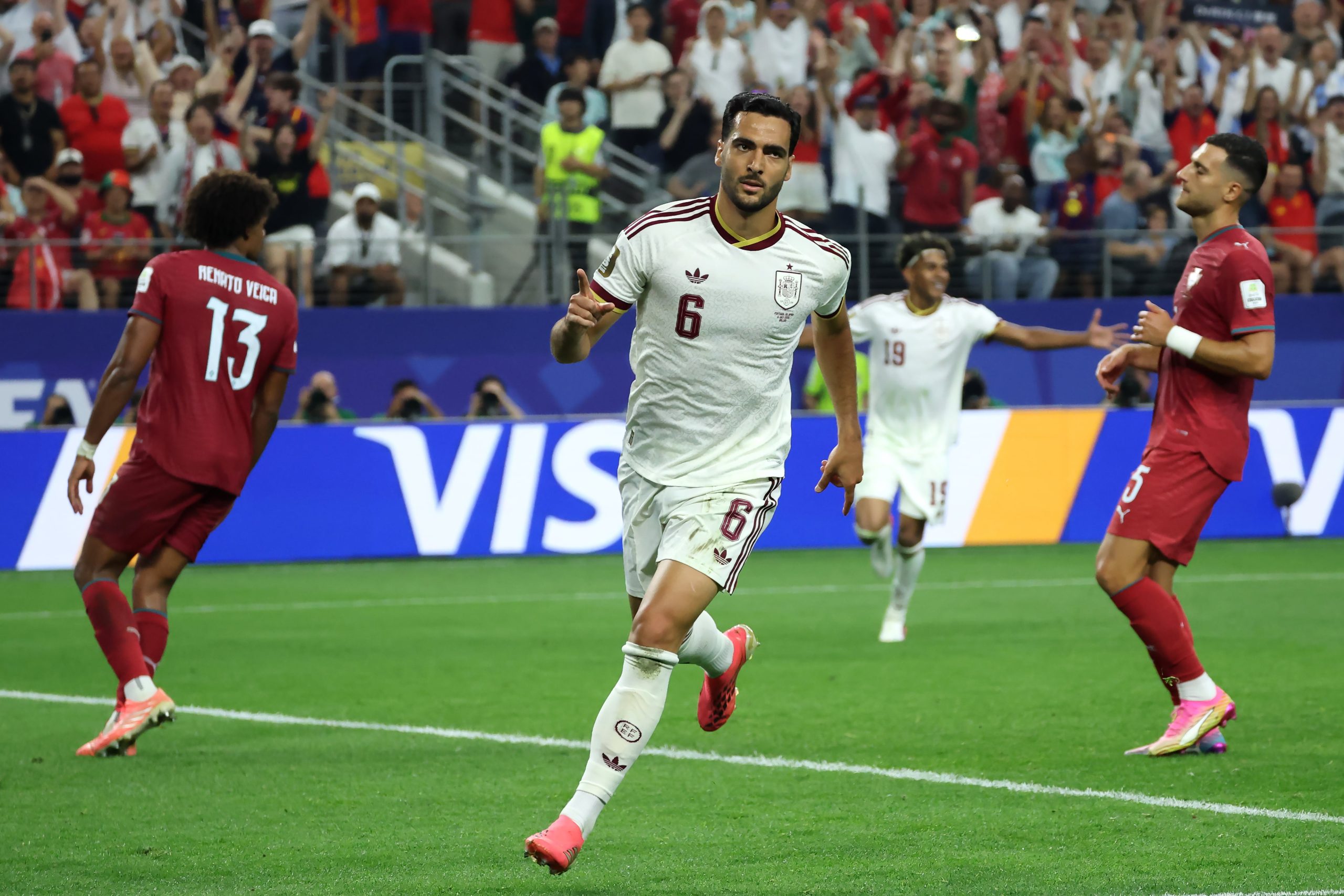 Ñamérica se hunde, España flota
