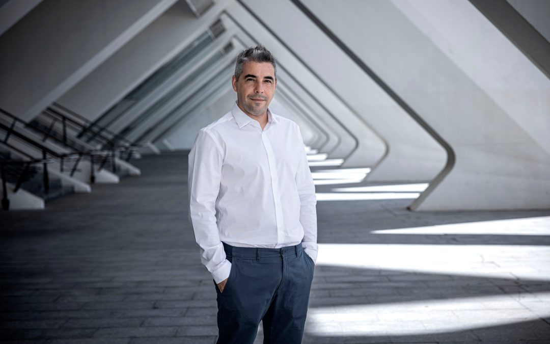 El Consejo de Arquitectura bloquea a 121 latinoamericanos con títulos homologados para ejercer en España