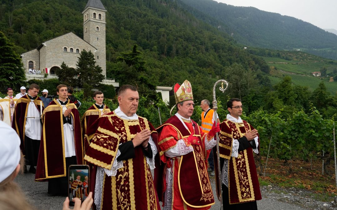 El Vaticano confirma el cisma de los ‘lefebvrianos’ y excomulga a sus obispos y a todos los fieles que les sigan