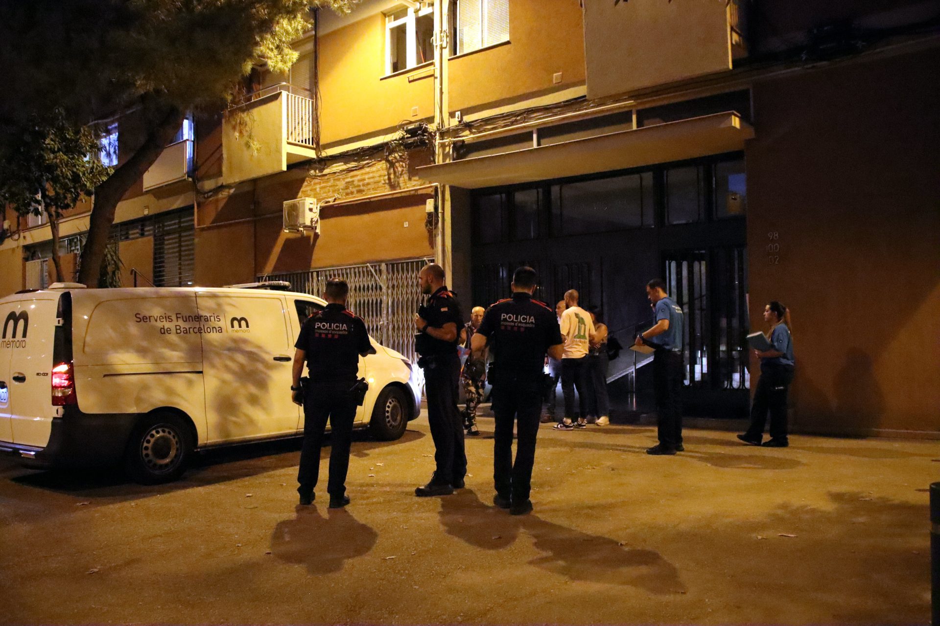 Detenido un hombre que se dio a la fuga tras asesinar a su pareja en presencia de sus dos hijos en Barcelona