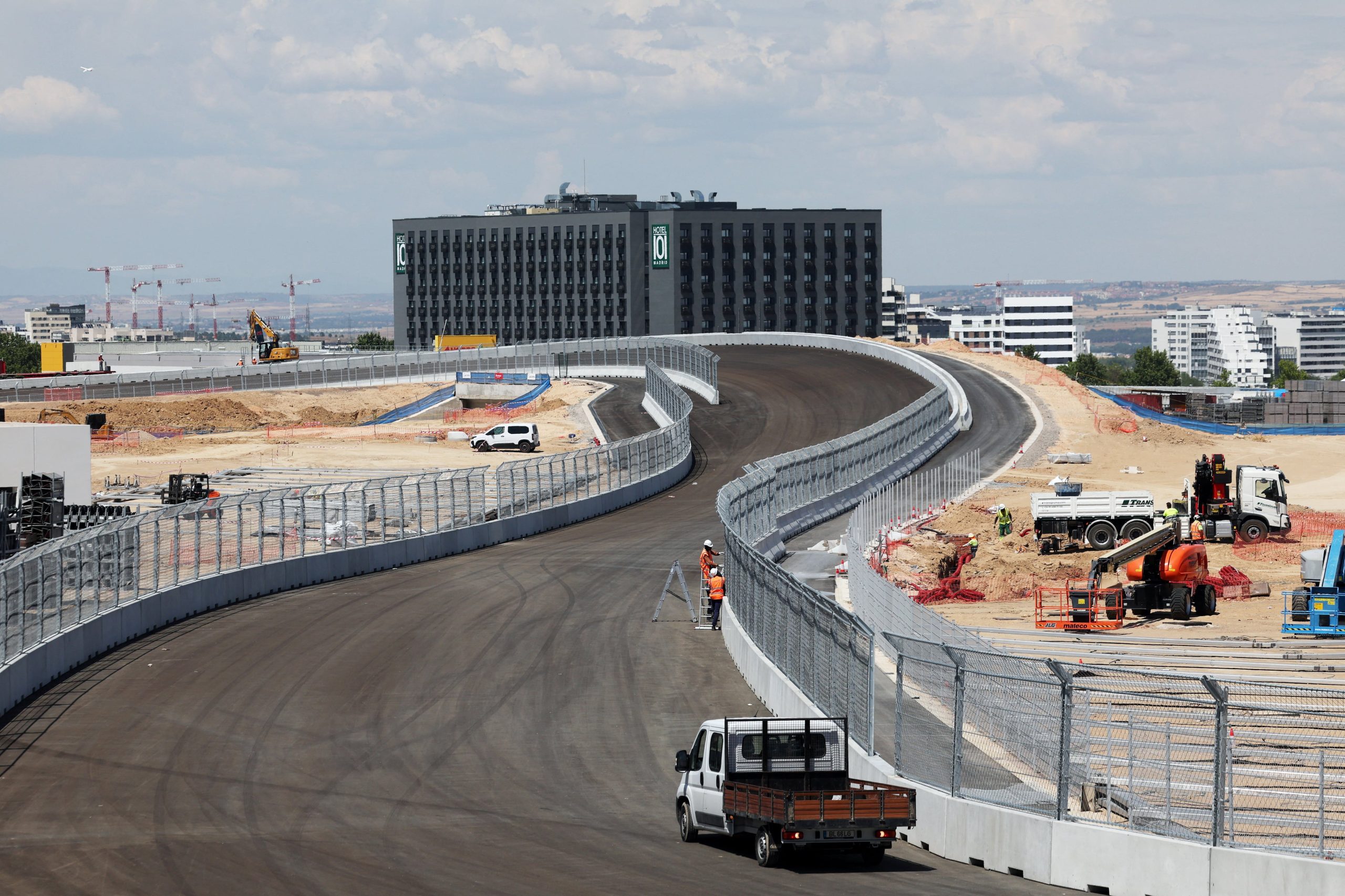 Ferrari estrena el Madring: primeras vueltas de un fórmula 1 al circuito urbano de Madrid