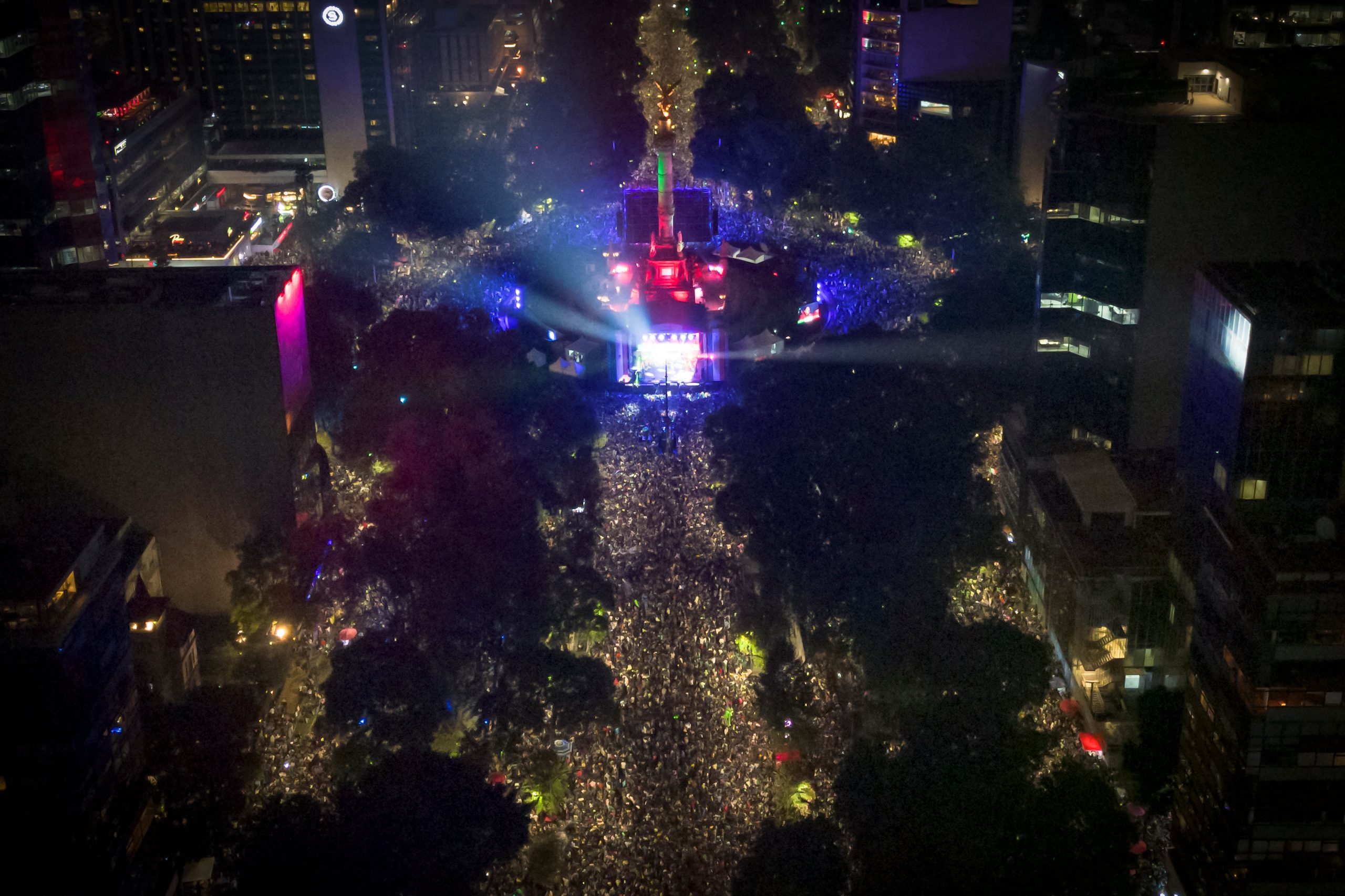 “¡Nadaremos!”, el grito que causó una tragedia mortal en el Ángel de la Independencia
