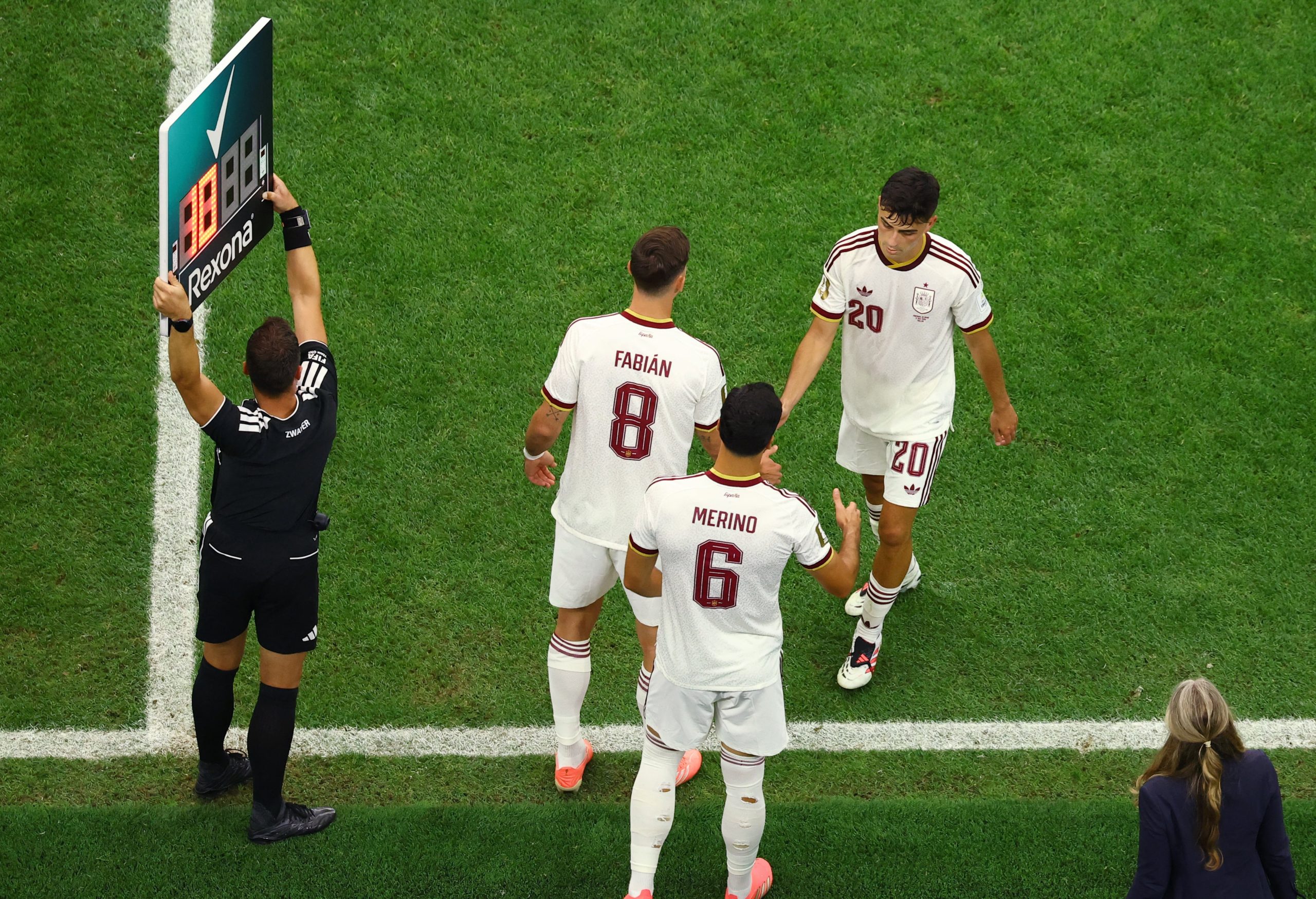 España – Bélgica en directo | Fabián entra por Pedri en el once de la selección