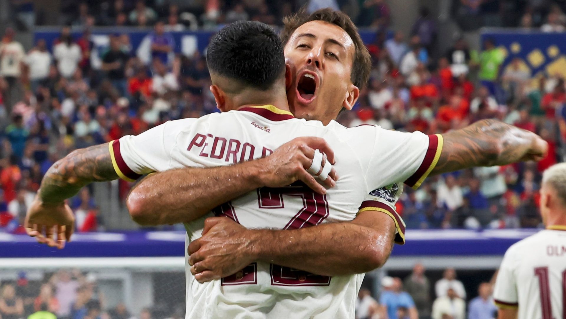 La solución de De la Fuente a la falta de extremos que usó Clemente con él hace medio siglo