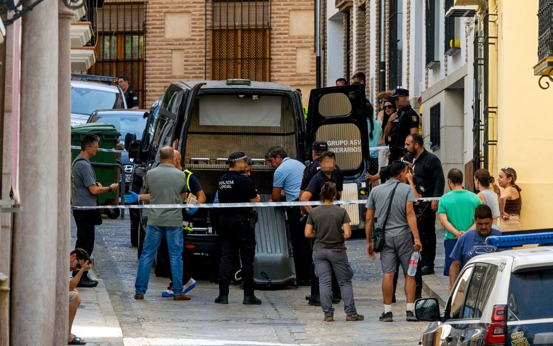 La Policía investiga como asesinato machista el apuñalamiento de una mujer de 30 años en Antequera