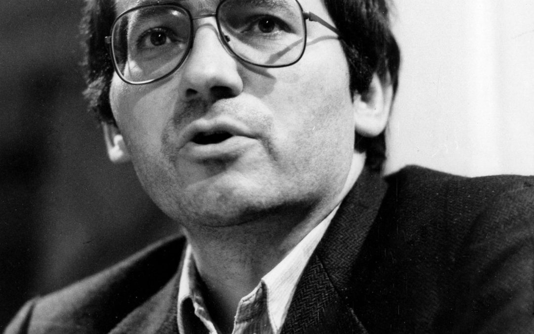 ‘Materia prima’, una novela brutal contra la contracultura que se convierte en favorita instantánea