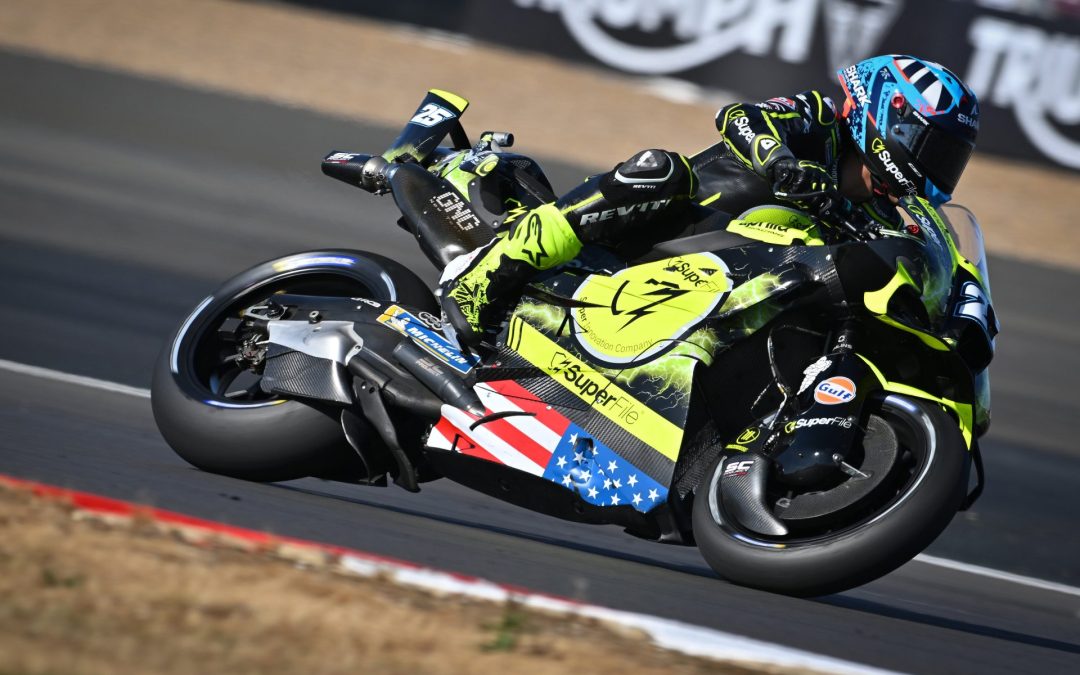 Raúl Fernández remata el festín de Aprilia en el GP de Gran Bretaña