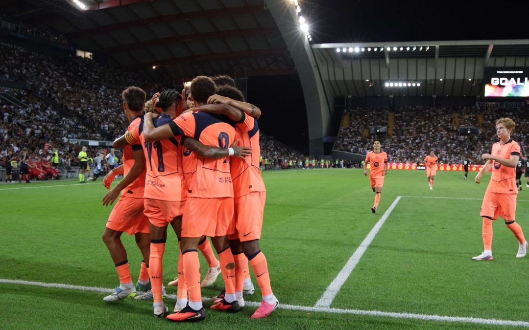 El Barcelona se impone al Nottingham Forest pero cae ante el Udinese en el triangular amistoso