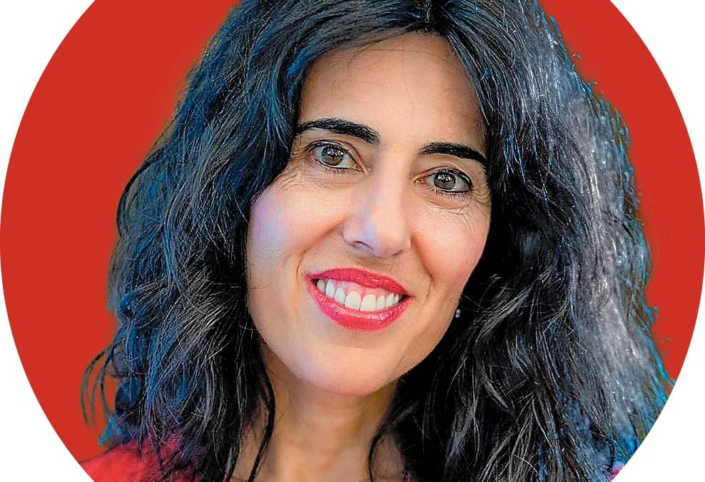 Raquel Lanseros: “Me dijeron, con esa inteligencia, ¿cómo se te ocurre dedicarte a la poesía?”