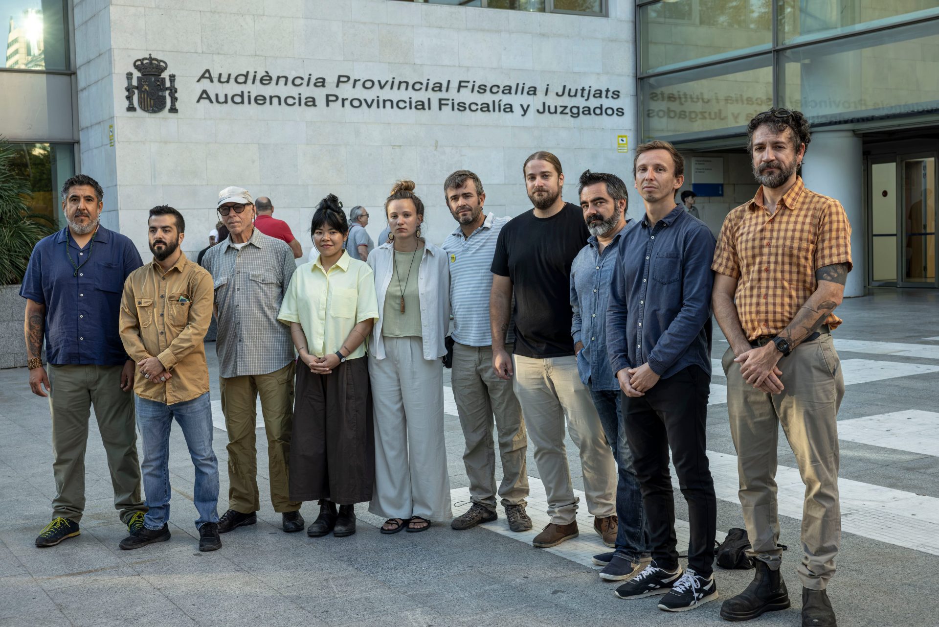 Todos los testigos afirman que la protesta de 11 activistas de Greenpeace en Sagunto fue pacífica, pero la fiscal pide dos años y medio de prisión