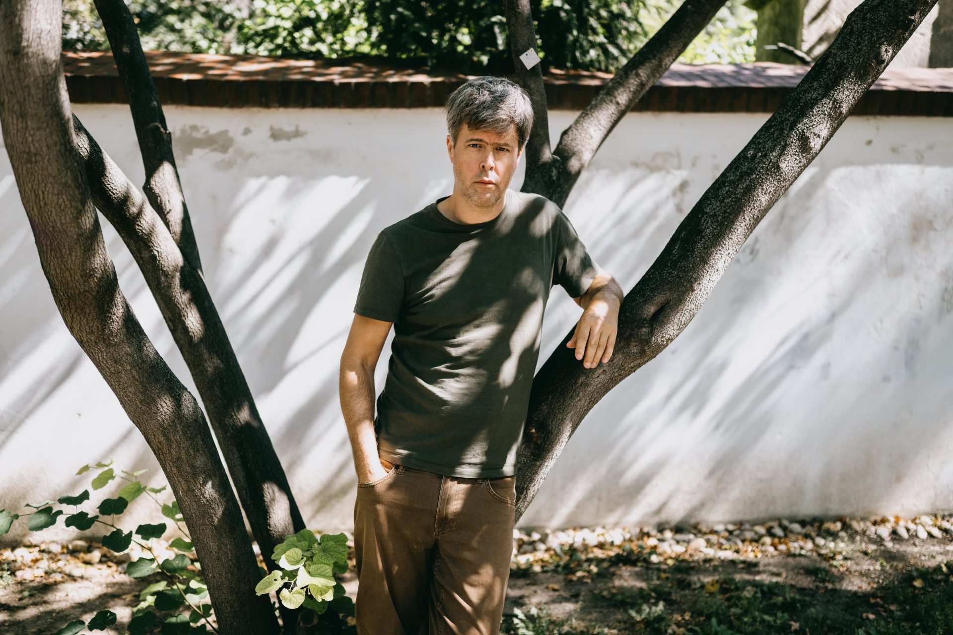 David Szalay, escritor: “El sexo y la violencia son experiencias no verbales. Por eso cuesta tanto escribir sobre ellas”