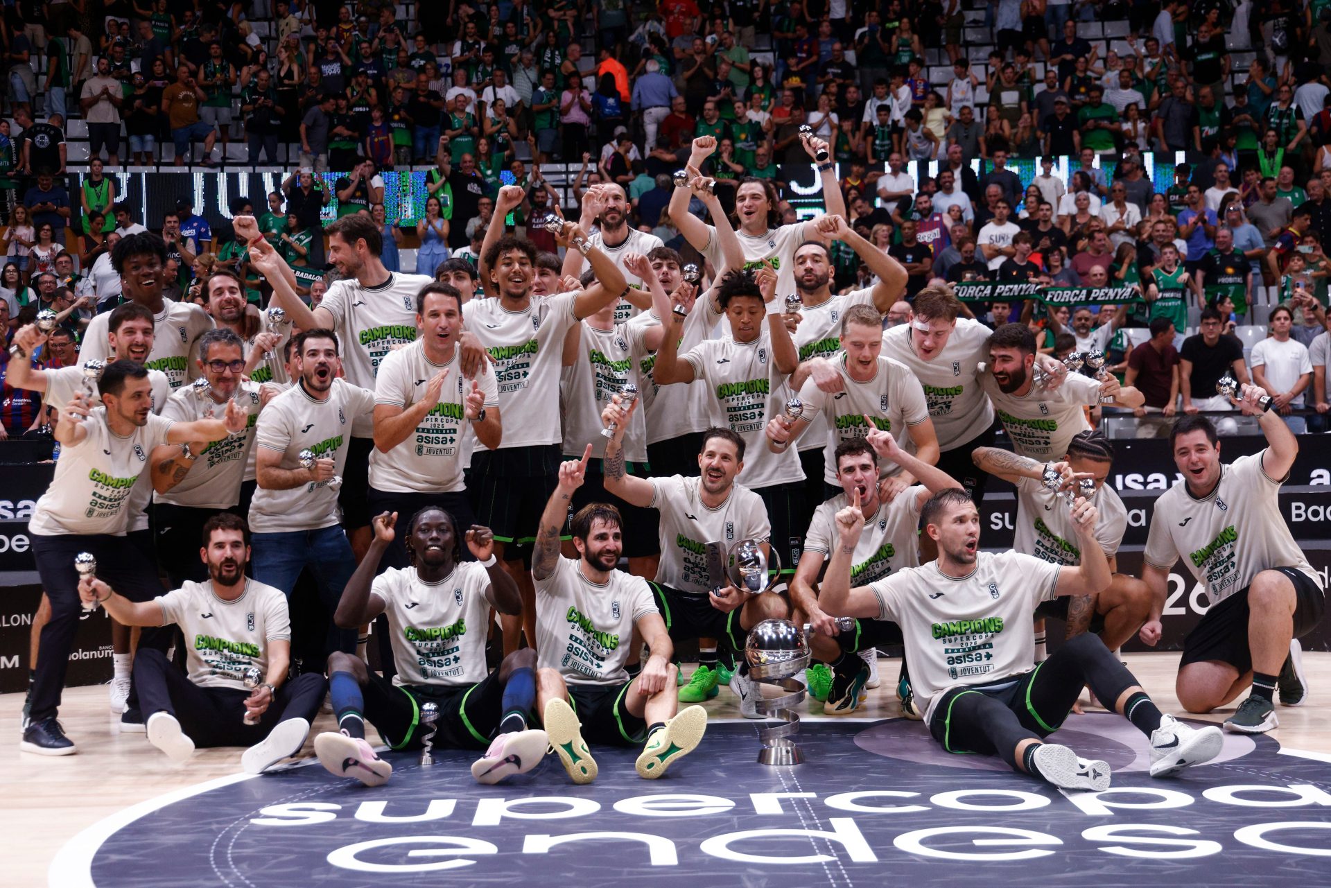 Un mágico Laprovittola corona al Joventut como campeón de la Supercopa ante el Barcelona