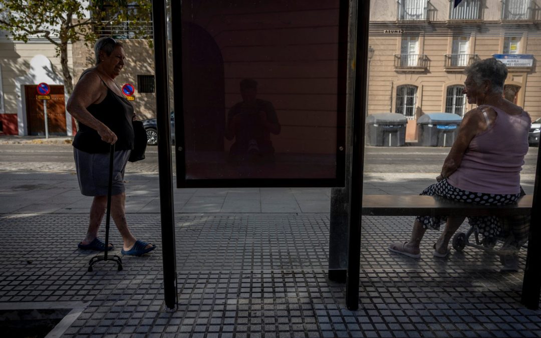 El Gobierno impulsa una norma para acabar con la exclusión de las personas con dificultades de comprensión