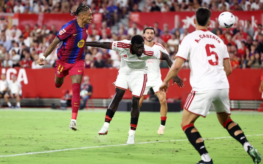 El Barça de Raphinha revienta a un enérgico Sevilla