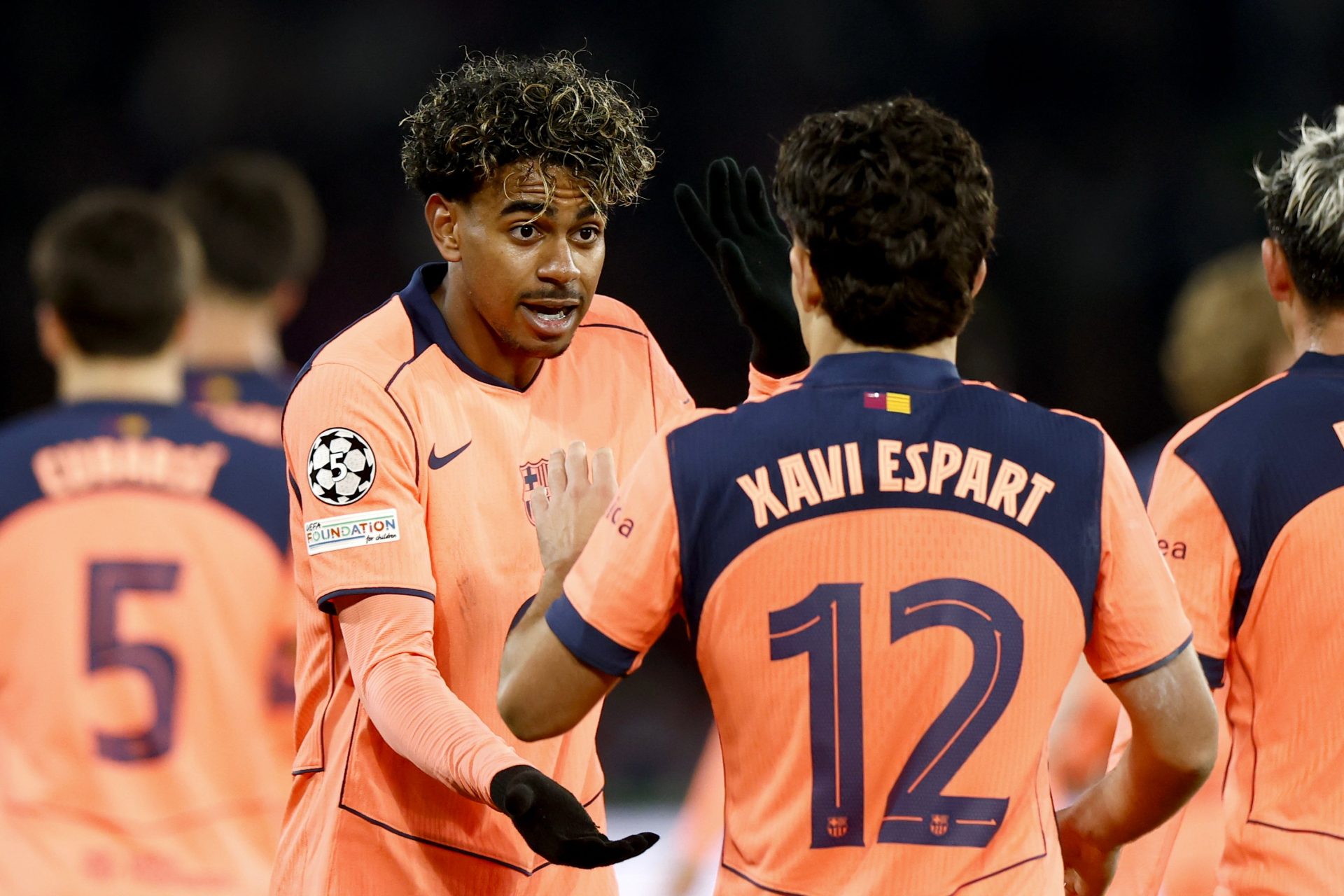 La derrota que Flick intentó frenar con la Masia: un avión, un hotel y un clásico