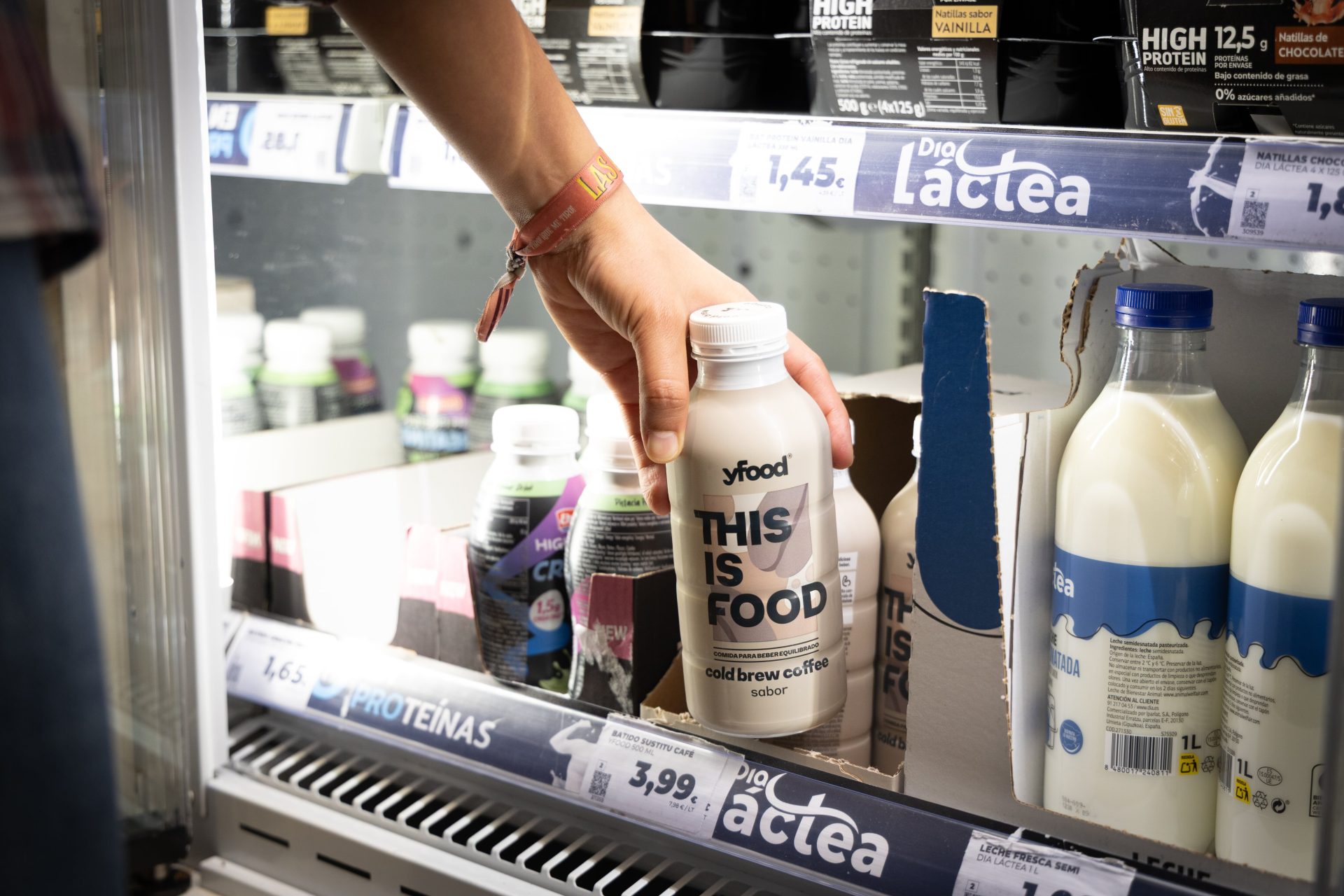 Los batidos sustitutivos reconquistan los supermercados: “Comer es ahora una tarea que hay que resolver rápidamente”