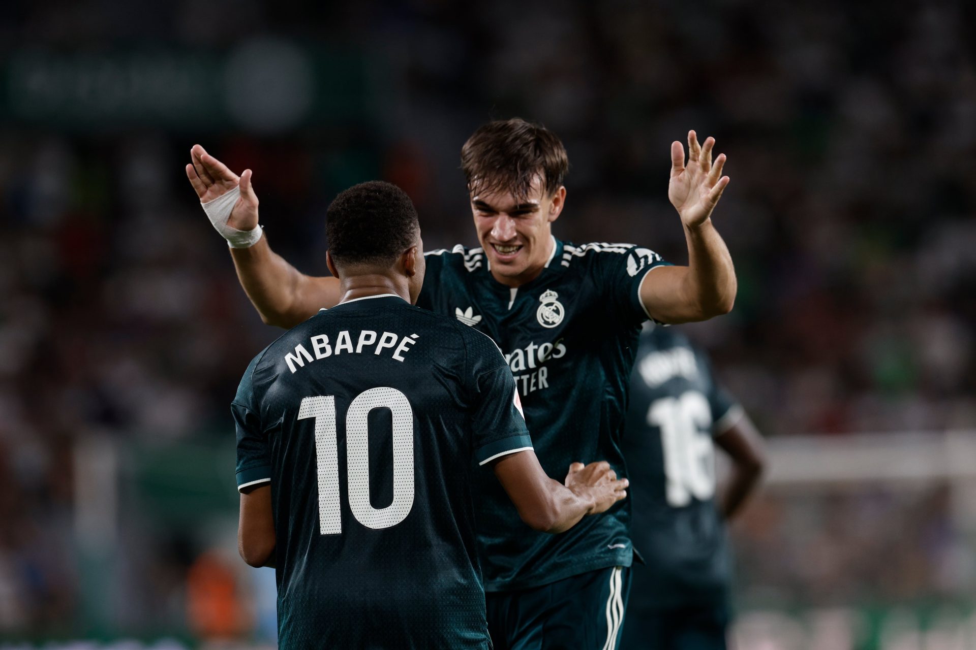 Carlos Espí sustituye a Ferran Torres en la selección española