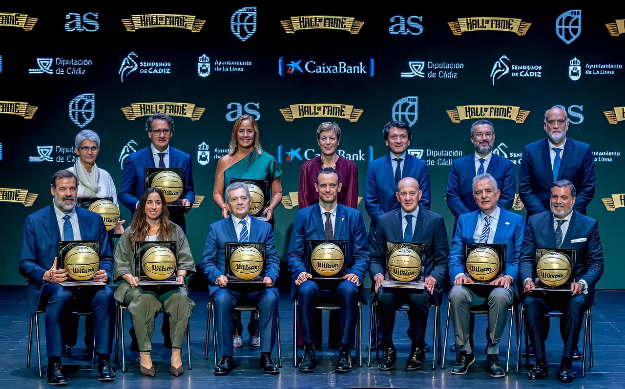 Alberto Herreros y Silvia Domínguez lucen en el Hall of Fame del baloncesto español