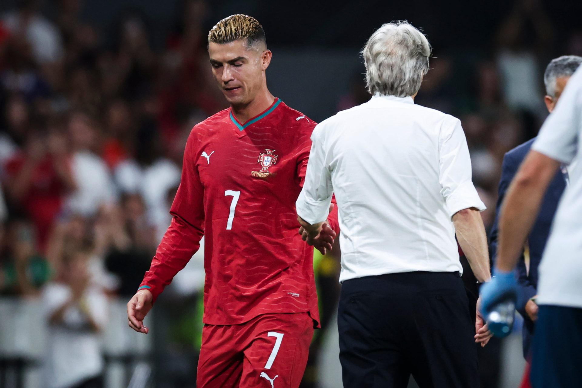 La Federación portuguesa de fútbol abre un expediente disciplinario a Cristiano Ronaldo y le impone una “suspensión preventiva”