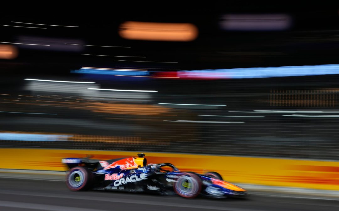 Verstappen lidera la marcha por Singapur y Antonelli ya está a tiro de su primer Mundial